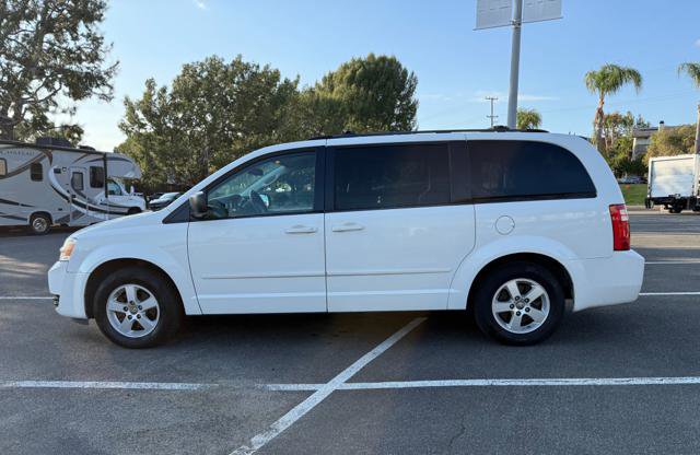 Used 2010 Dodge Grand Caravan Hero FWD image 3