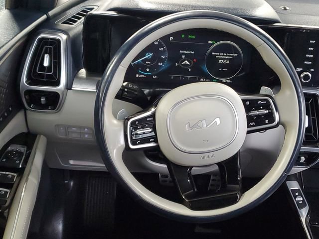 Used 2022 Kia Sorento SX Prestige w/ Panoramic Sunroof Package image 12