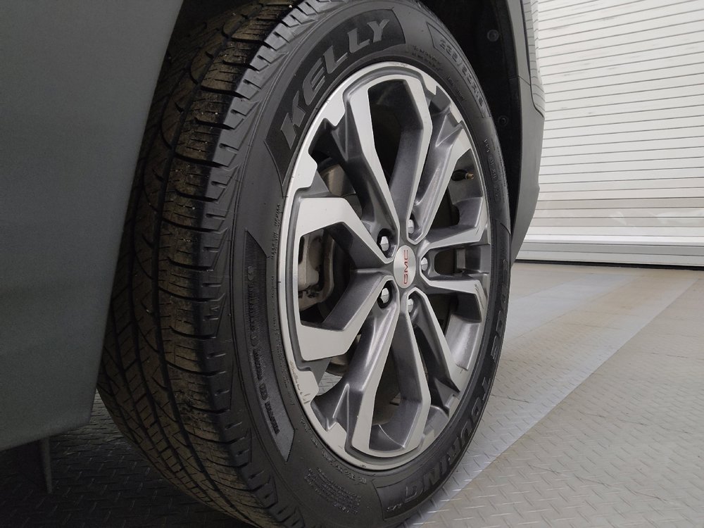 Used 2021 GMC Terrain SLT image 31