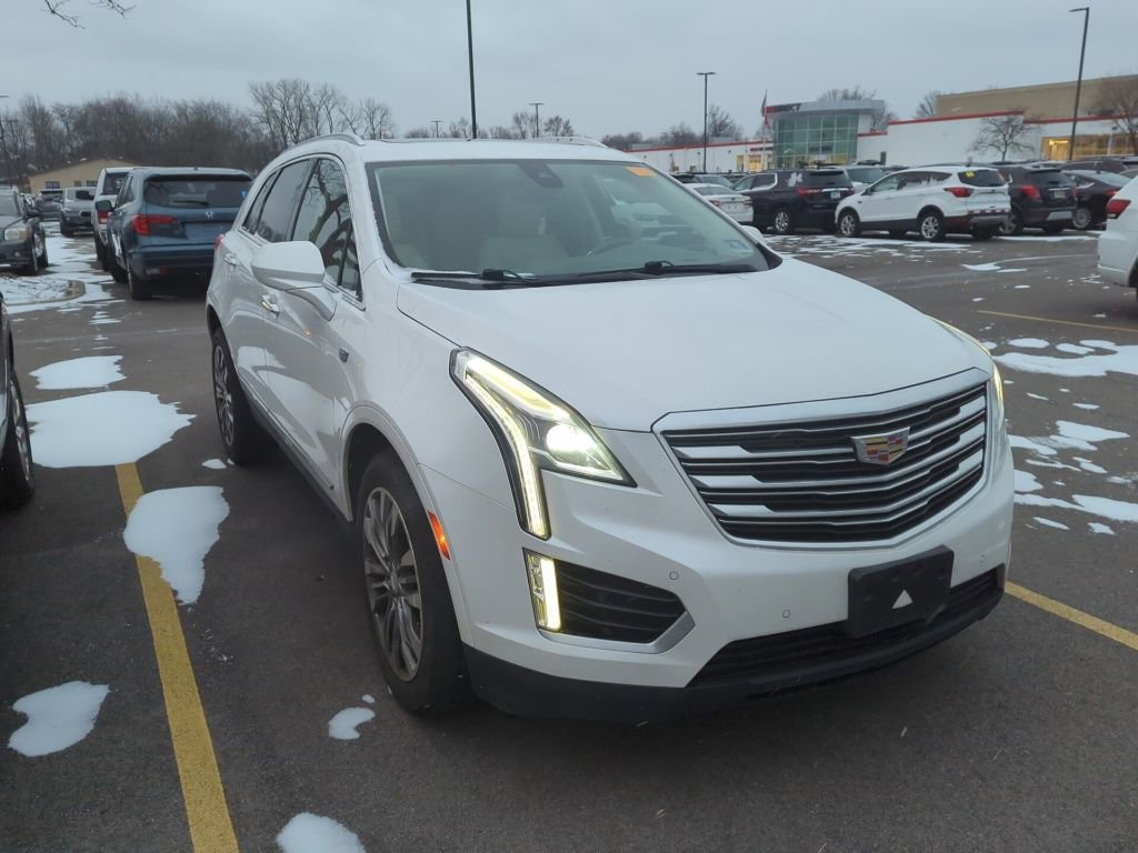 Used 2018 Cadillac XT5 Premium Luxury image 3