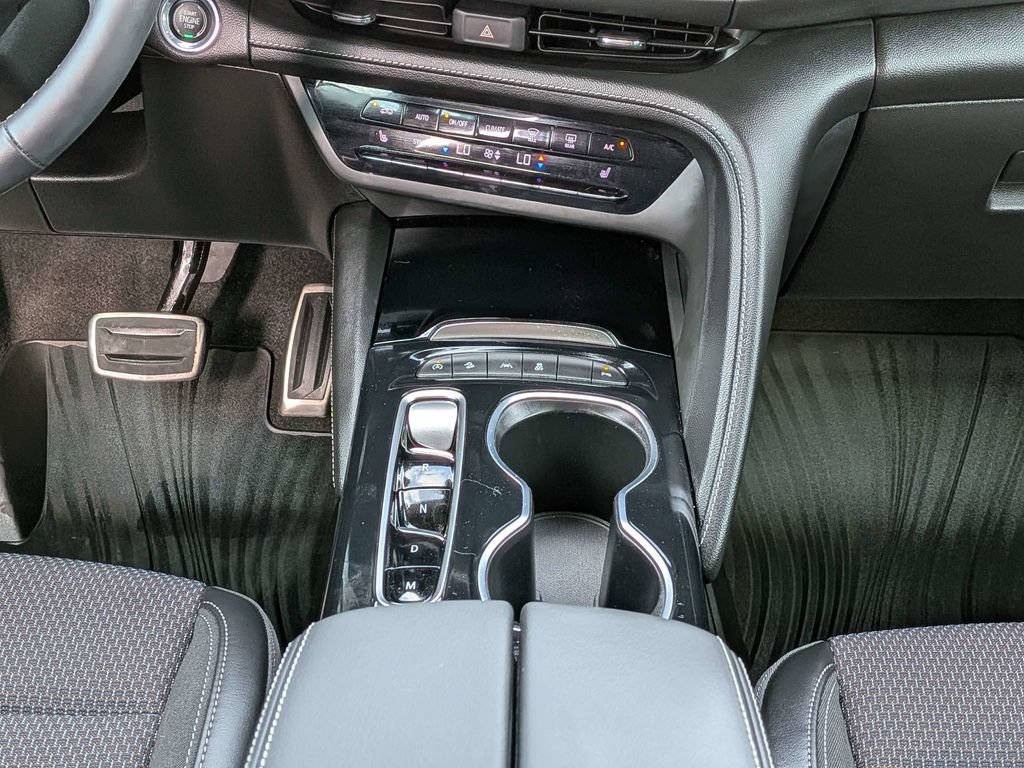 Used 2023 Buick Envision Preferred w/ Sport Touring Package AWD/4WD image 22