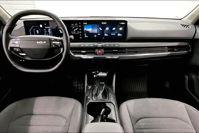 Used 2025 Kia K4 EX image 18