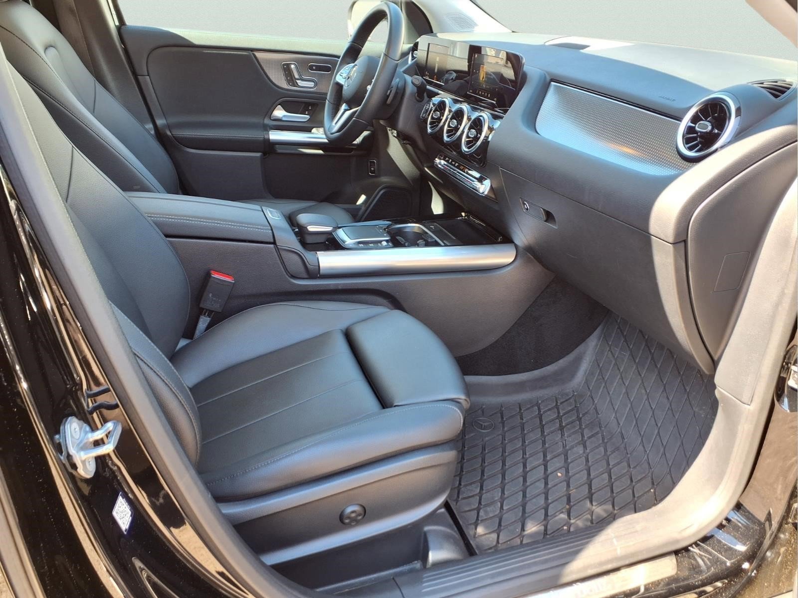 Used 2021 Mercedes-Benz GLA 250 4MATIC image 10
