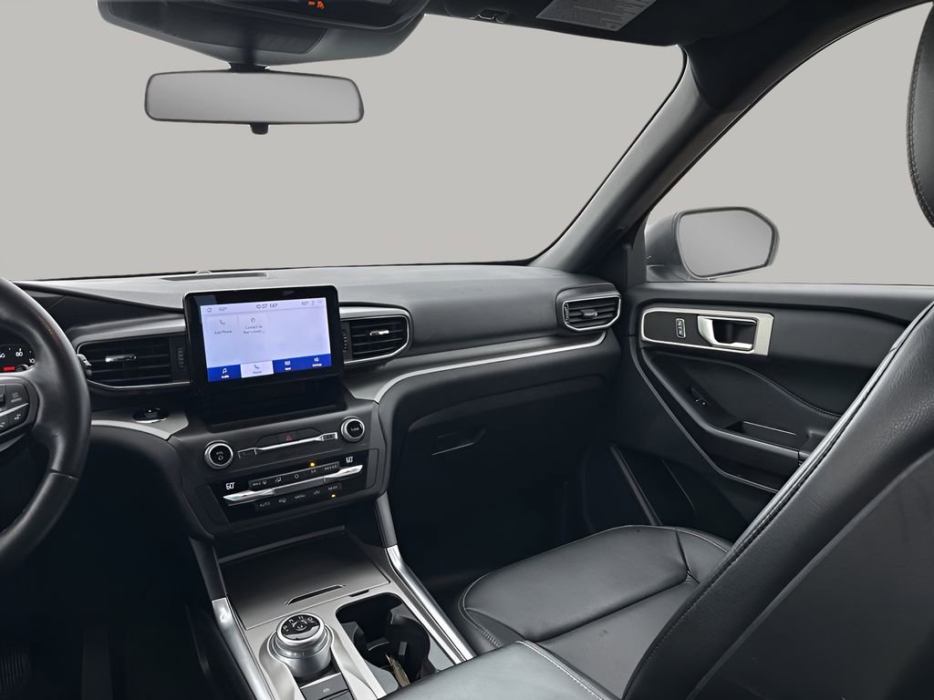 Used 2020 Ford Explorer XLT w/ Equipment Group 202A image 24