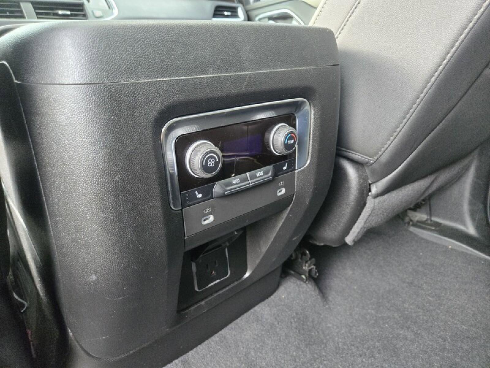 Used 2024 Chevrolet Tahoe Premier image 28