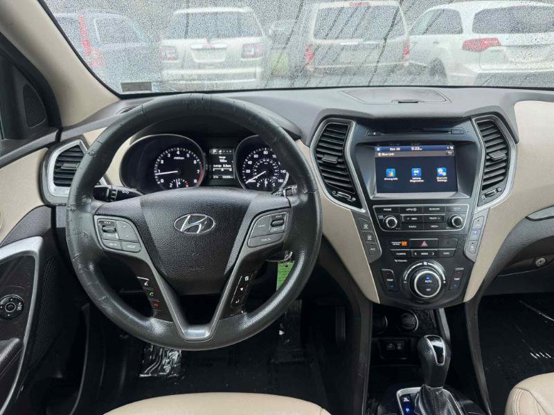 Used 2017 Hyundai Santa Fe SE AWD/4WD image 20
