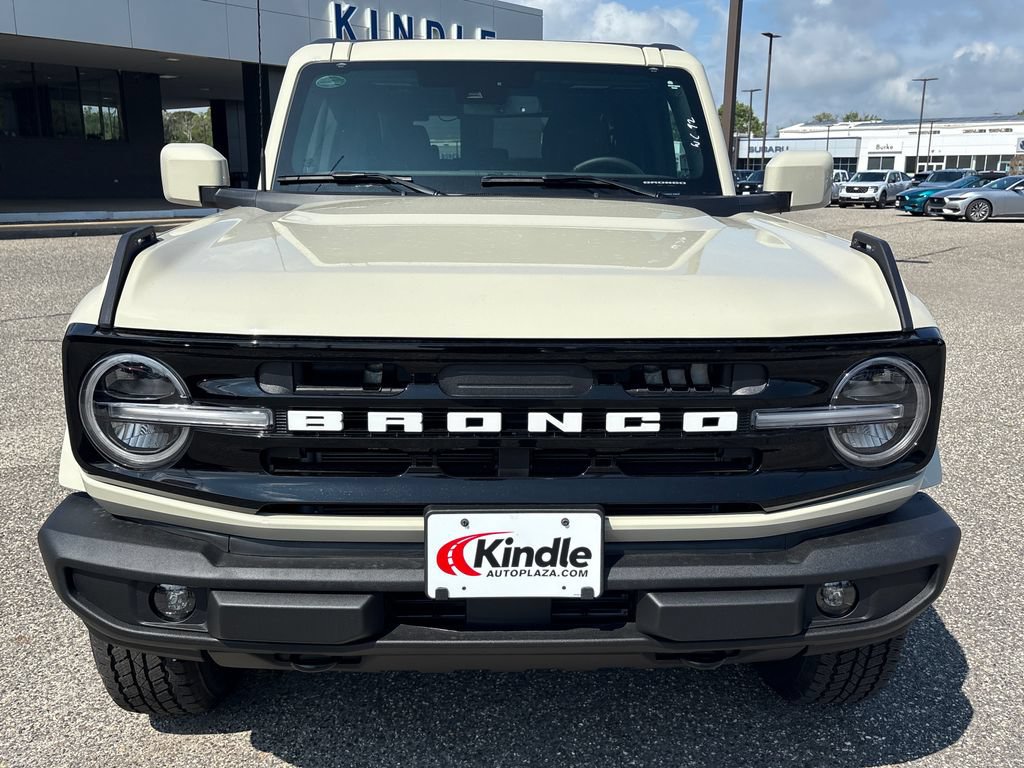 New 2026 Ford Bronco Outer Banks AWD/4WD image 2