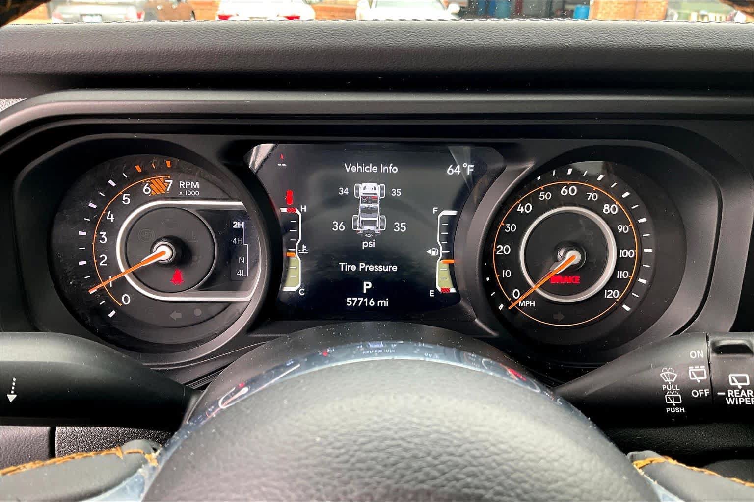 Used 2025 Jeep Wrangler Unlimited Sahara AWD/4WD image 26