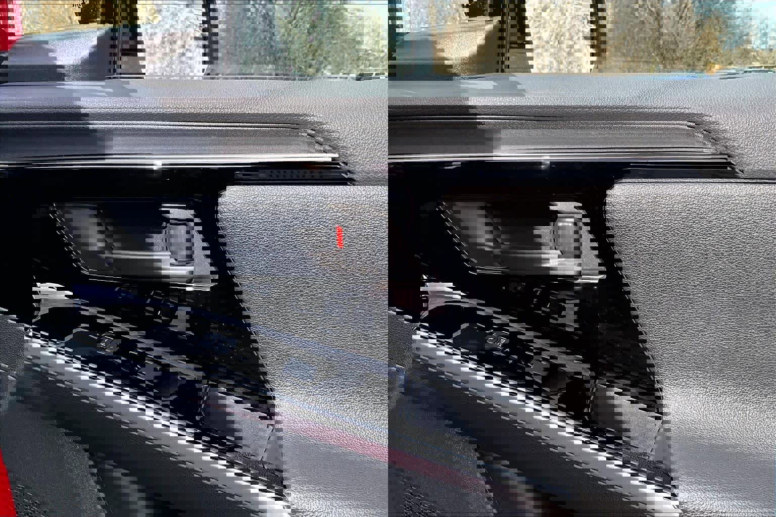 Used 2024 Toyota bZ4X Limited image 23