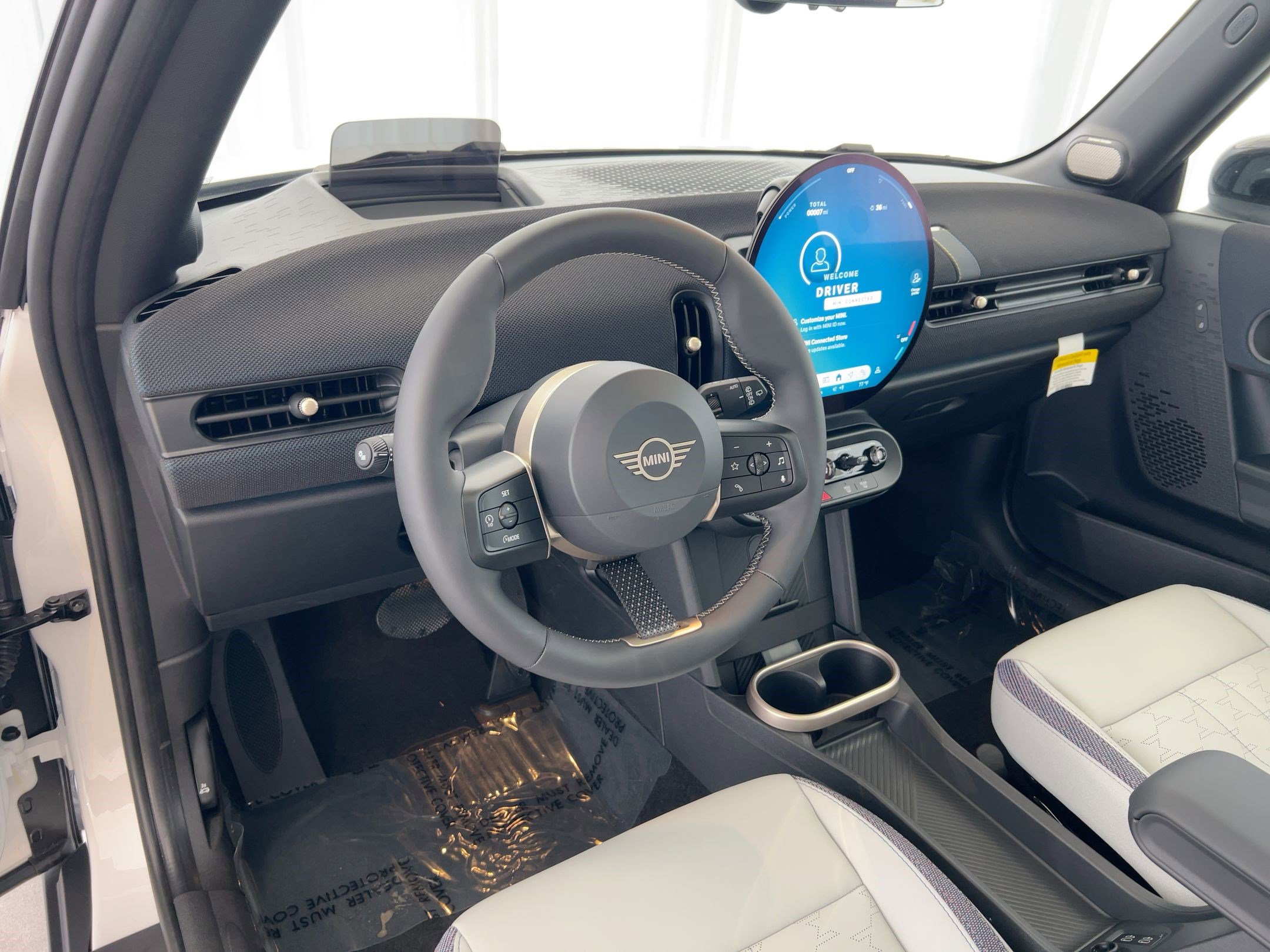 New 2026 MINI Cooper 2-Door Hardtop FWD image 4