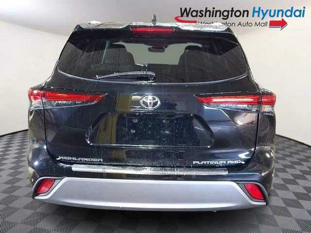 Used 2023 Toyota Highlander Platinum image 5