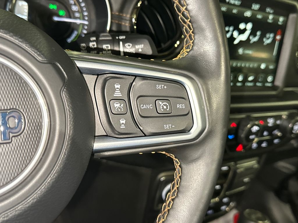 Used 2022 Jeep Wrangler Unlimited Sahara image 21