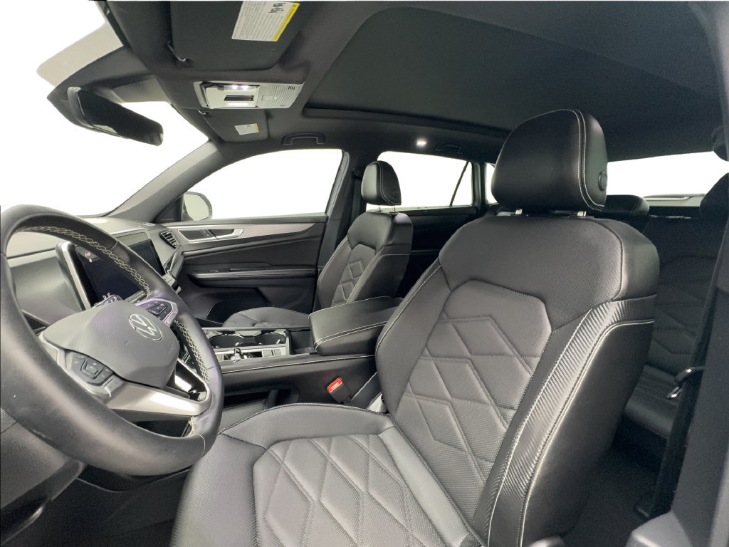 Used 2024 Volkswagen Atlas Cross Sport SE FWD image 20