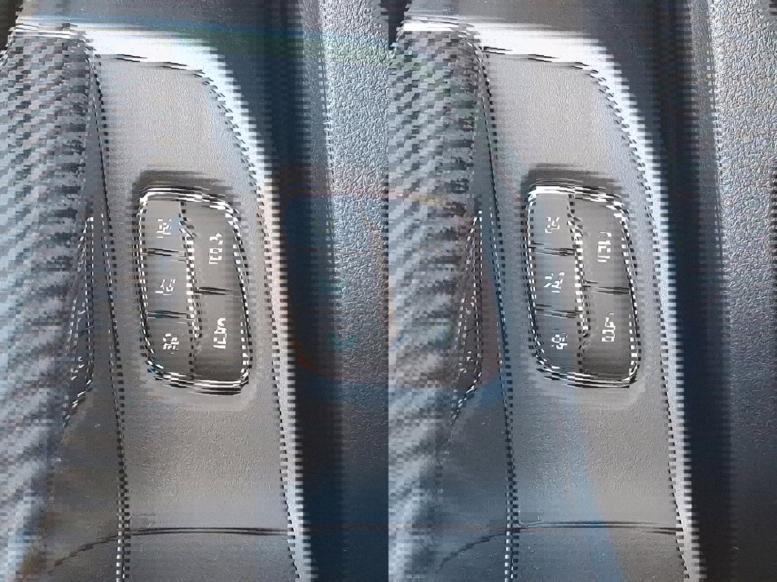 New 2026 Ford F250 Lariat w/ Black Appearance Package image 20