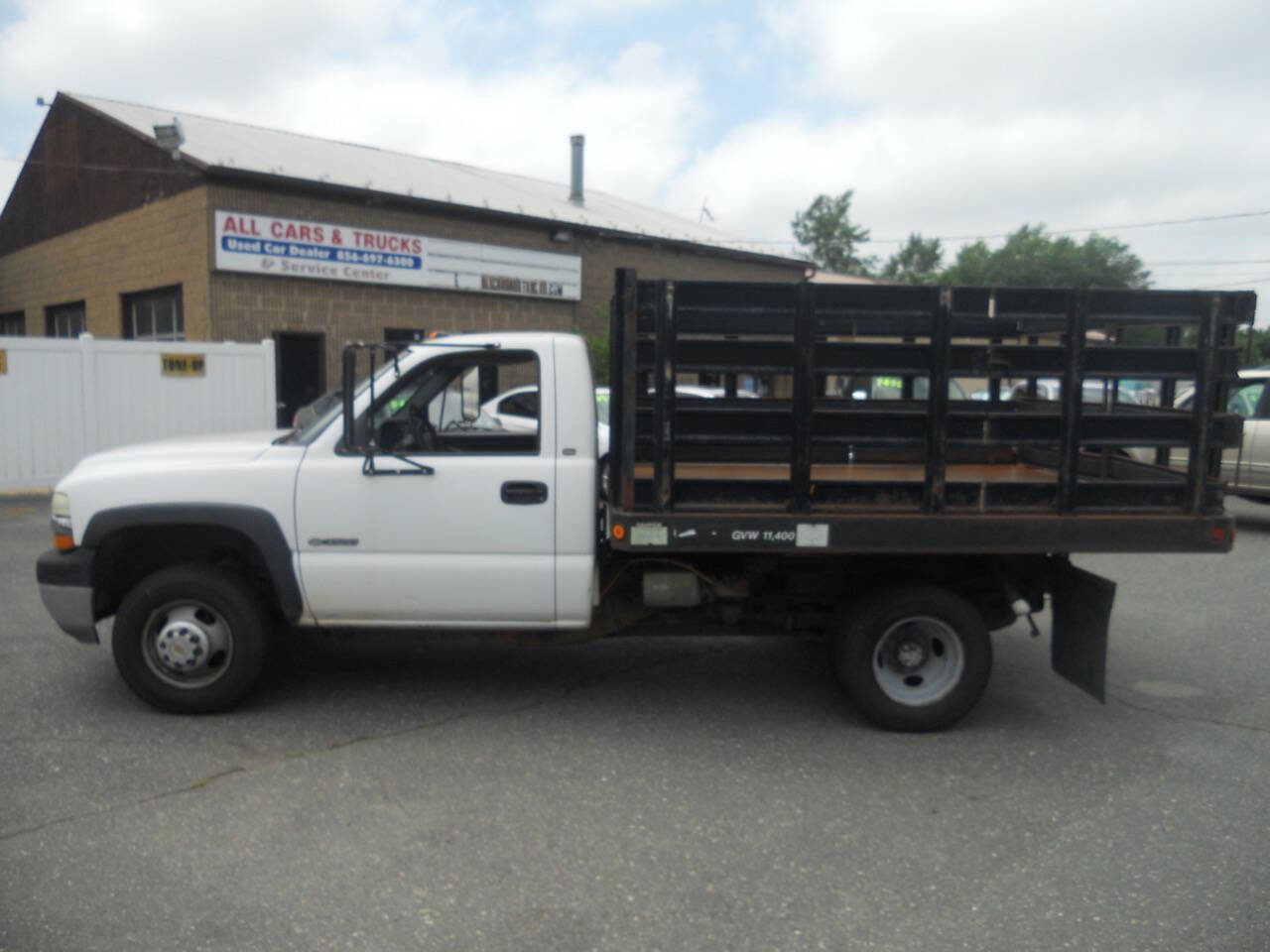 Used 2002 Chevrolet Silverado 3500 2WD Regular Cab image 2