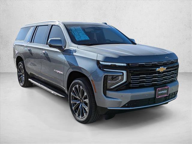 New 2026 Chevrolet Suburban High Country image 3