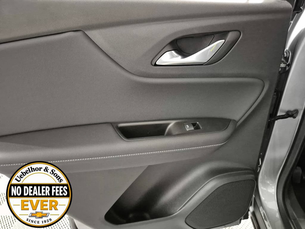 New 2026 Chevrolet Blazer LT w/ Convenience Package FWD image 26