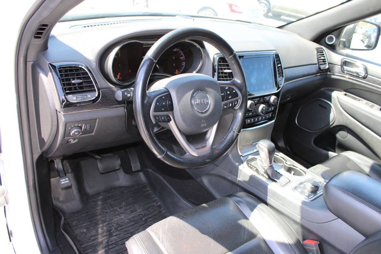 Used 2020 Jeep Grand Cherokee High Altitude AWD/4WD image 13