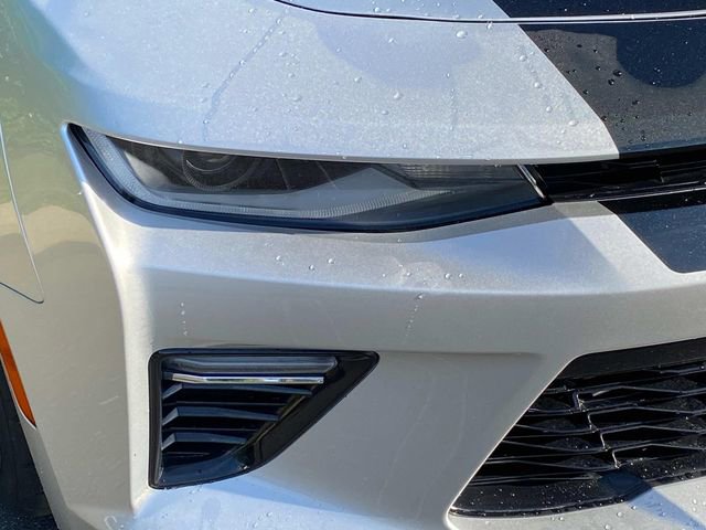Used 2016 Chevrolet Camaro SS RWD image 4