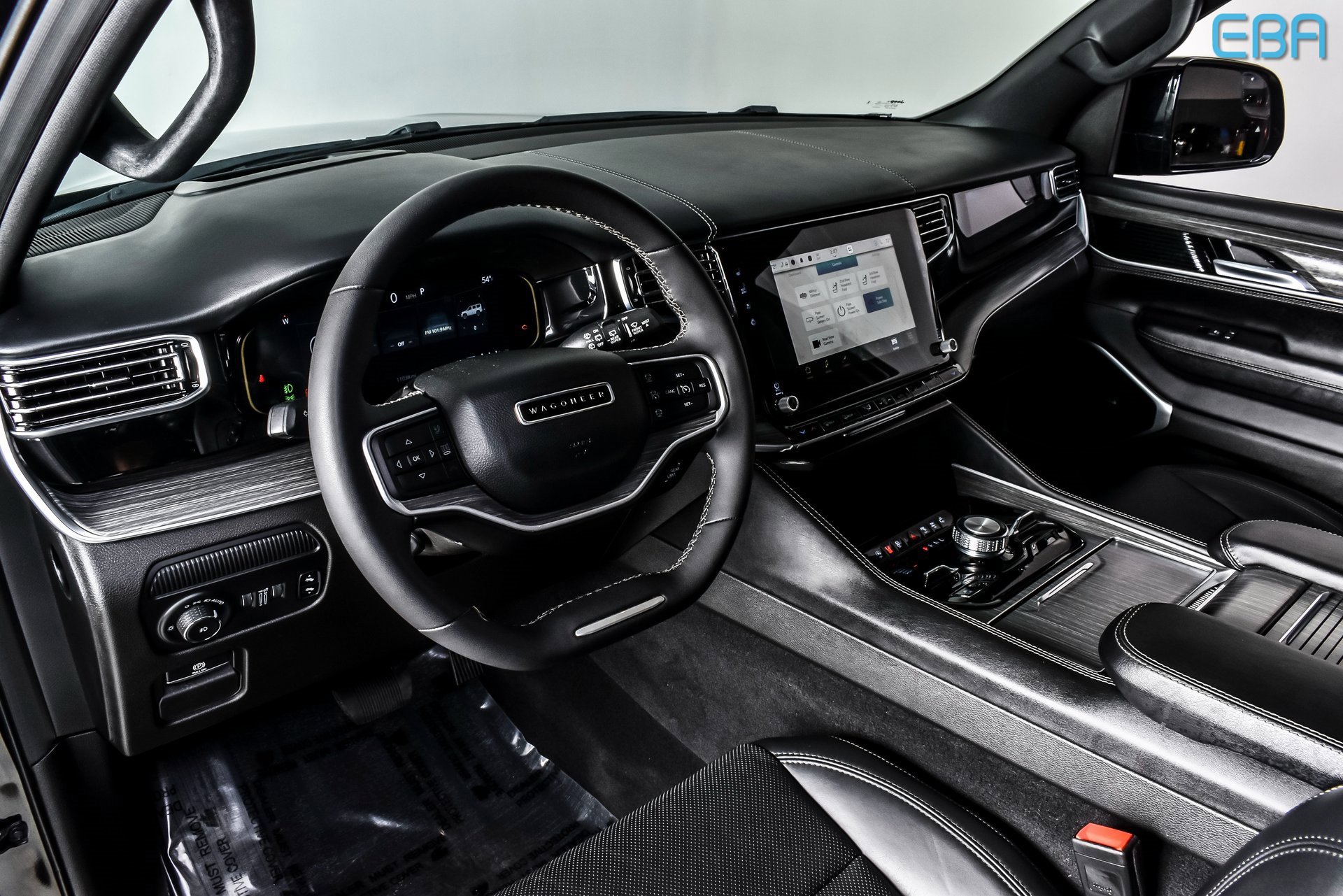 Used 2023 Jeep Wagoneer L Series III w/ Premium Group I image 17