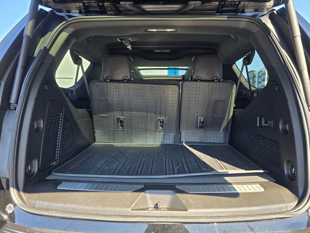 Certified 2023 Chevrolet Suburban RST w/ Luxury Package image 21