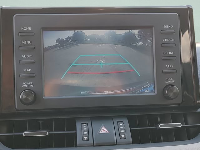 Used 2019 Toyota RAV4 XLE Premium FWD image 15