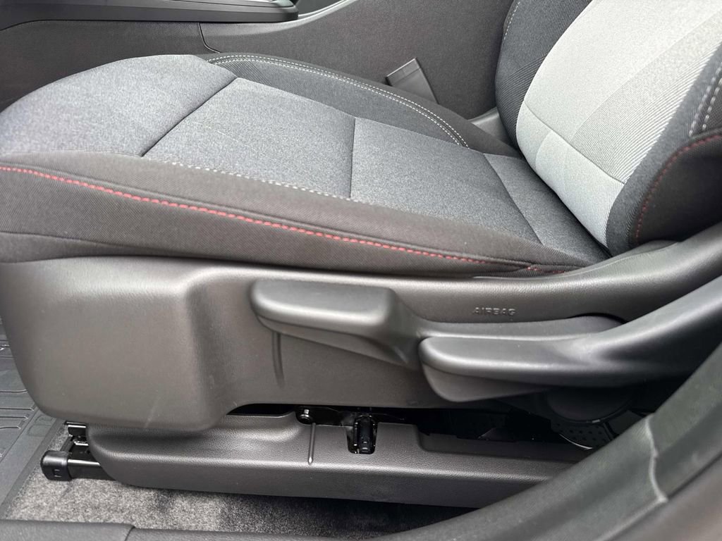 New 2026 Chevrolet Trax RS w/ Sunroof Package image 16