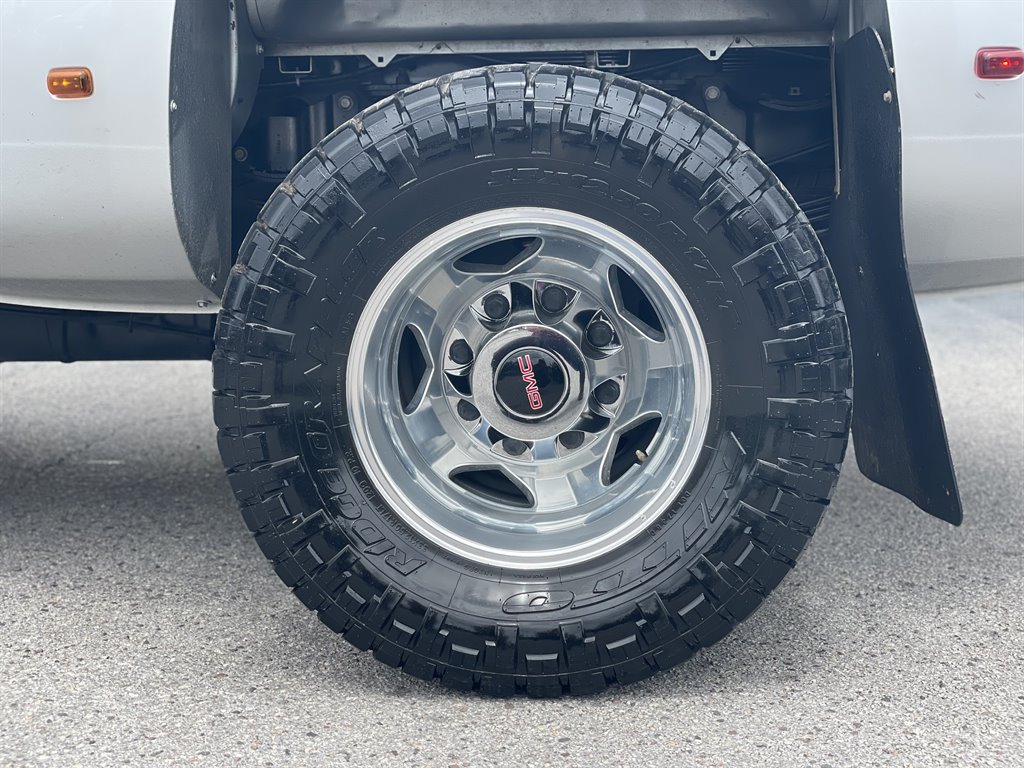 Used 2018 GMC Sierra 3500 Denali w/ Duramax Plus Package AWD/4WD image 42
