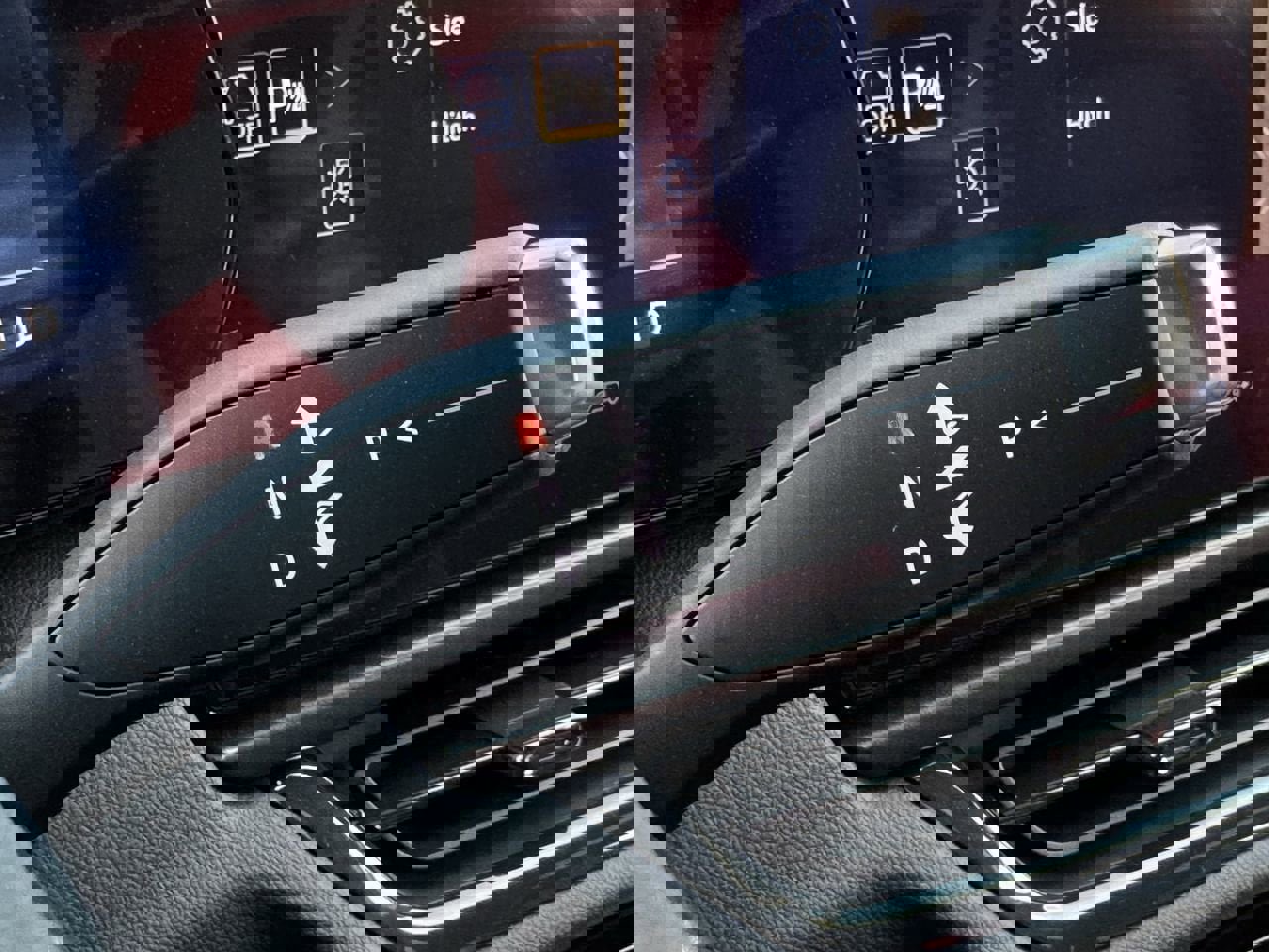 New 2026 Chevrolet Equinox EV RS image 31