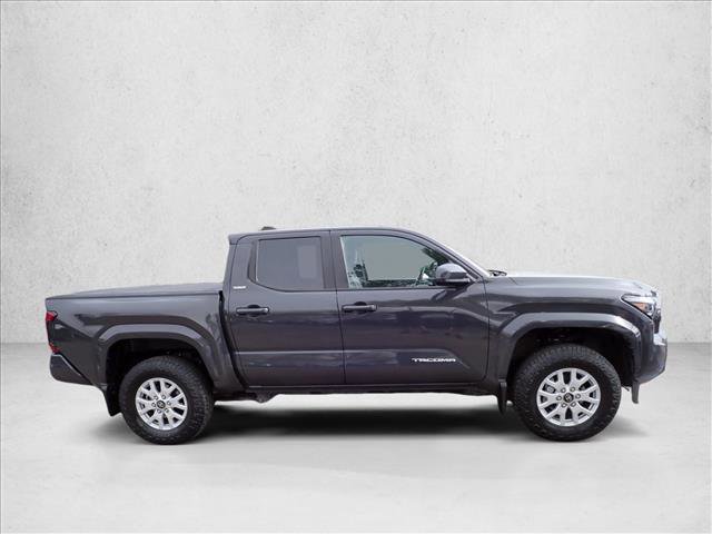 Used 2025 Toyota Tacoma SR5 image 5