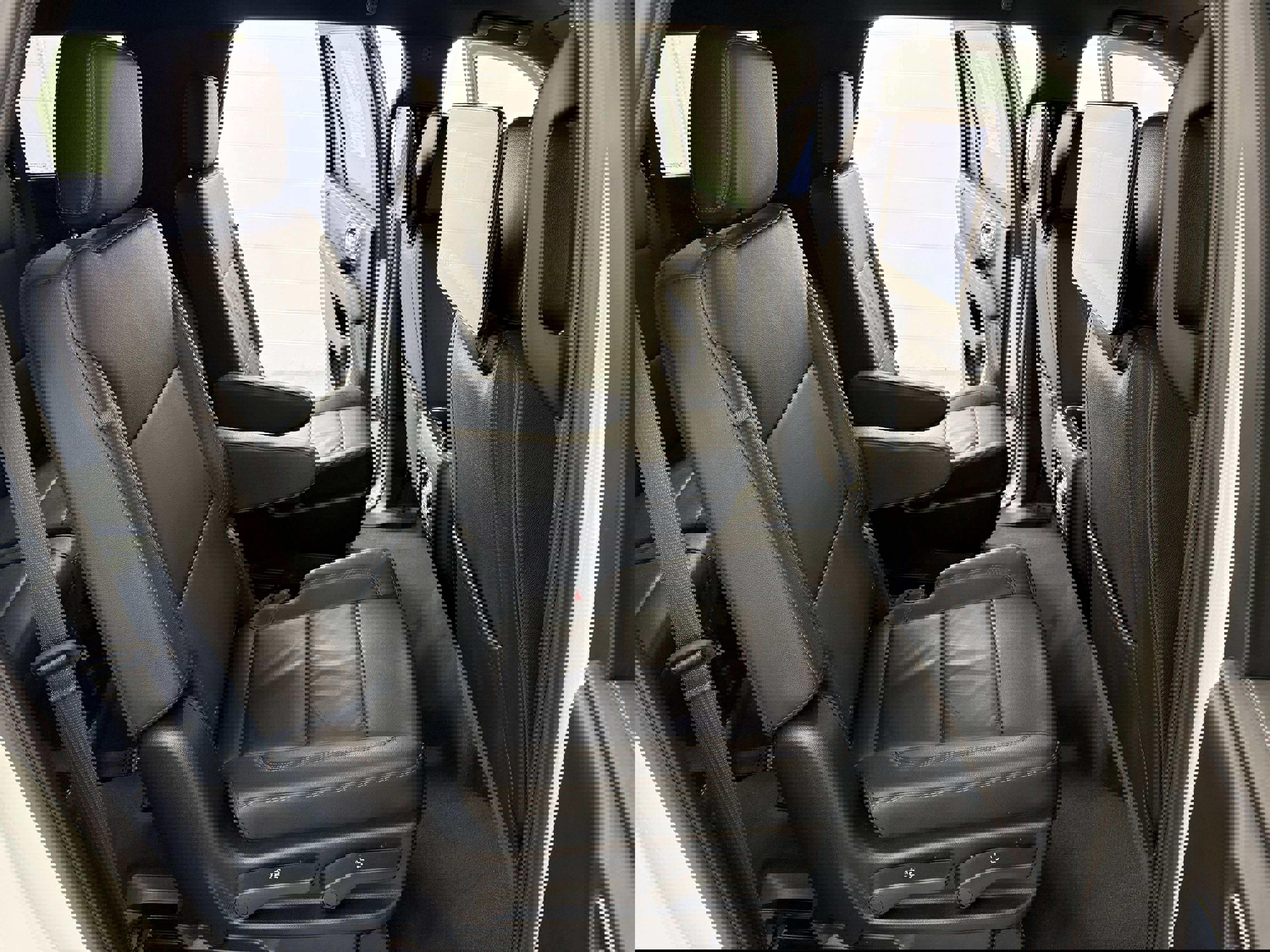 Used 2024 Chevrolet Tahoe LT w/ Luxury Package image 15