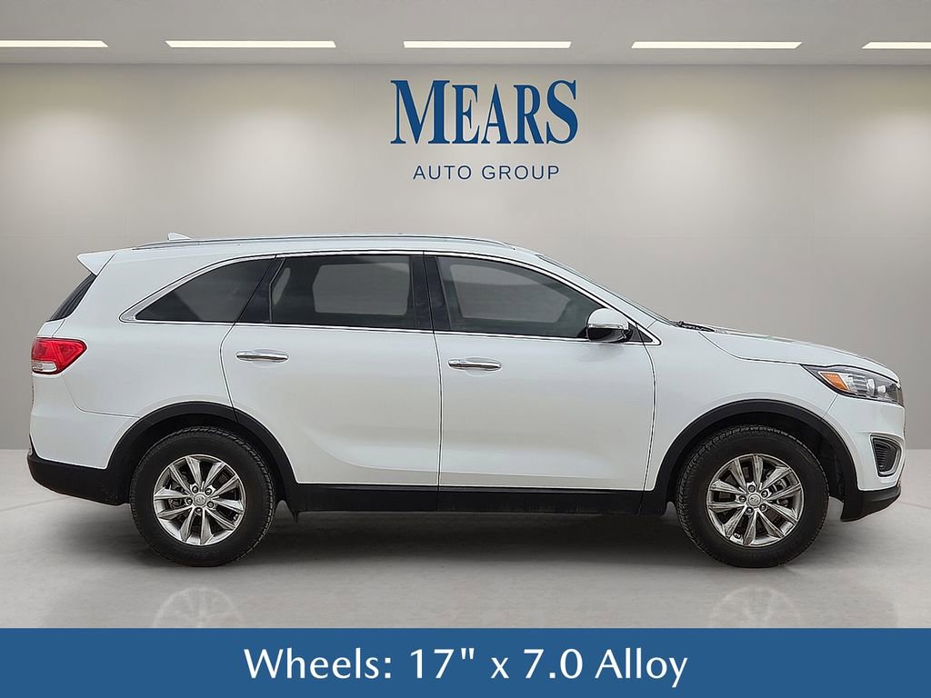 Used 2016 Kia Sorento LX image 7