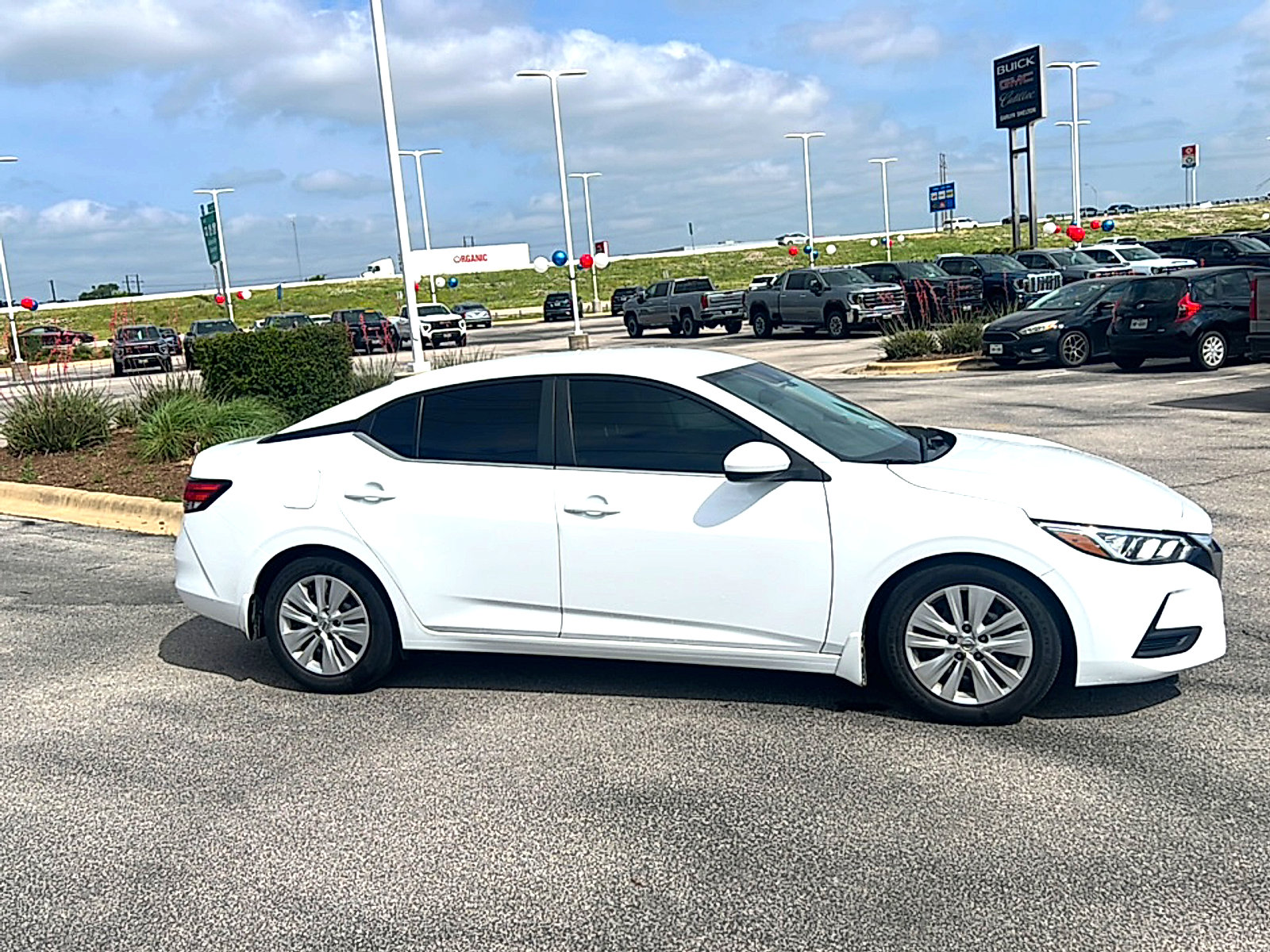 Used 2022 Nissan Sentra S image 4