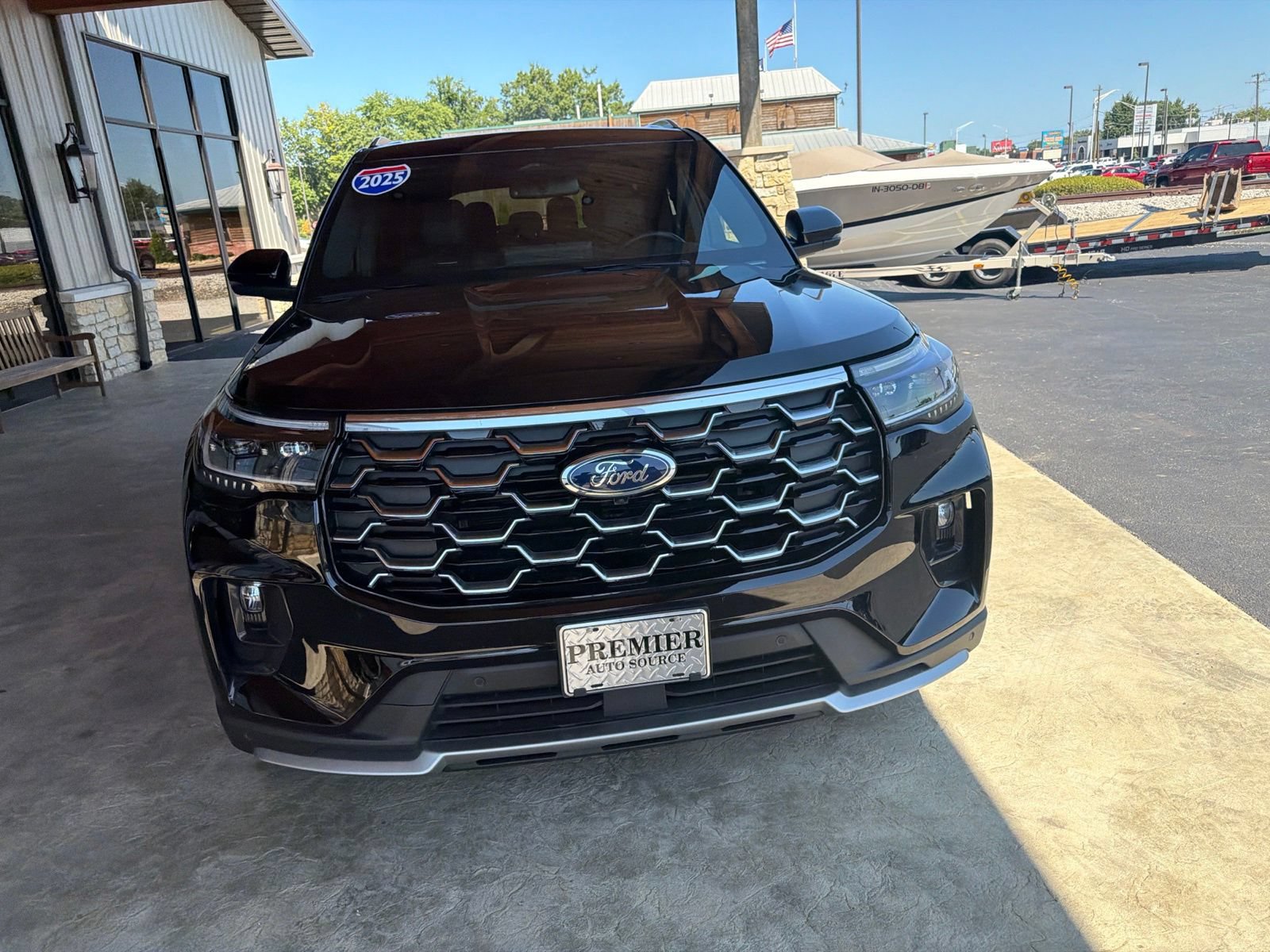 Used 2025 Ford Explorer Platinum AWD/4WD image 25