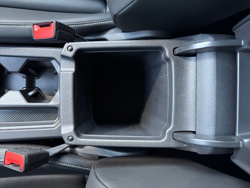 Used 2024 Volkswagen Tiguan SE image 30