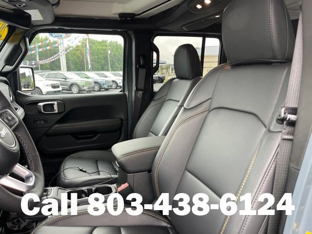 Used 2026 Jeep Wrangler Unlimited Sahara AWD/4WD image 7