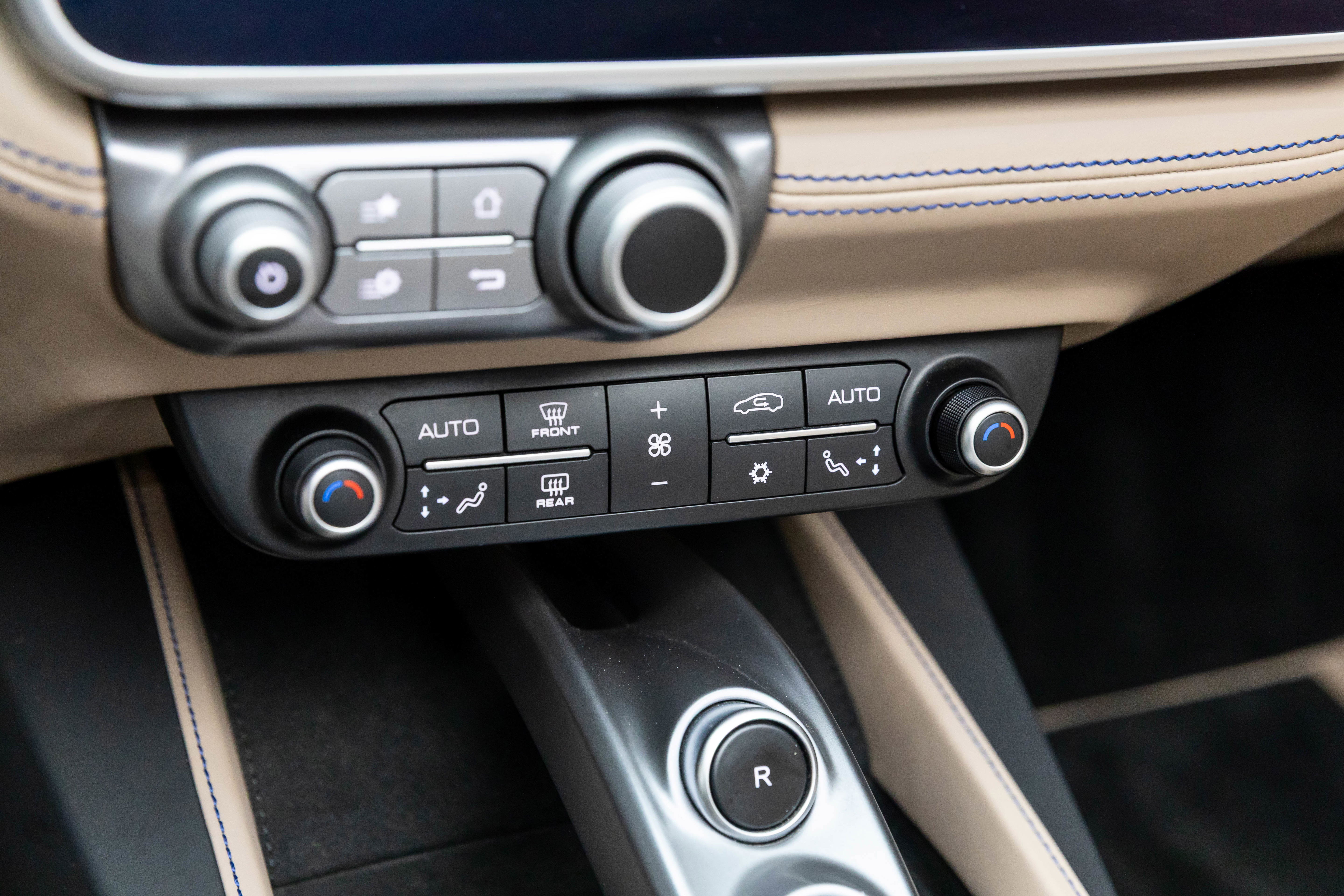 Certified 2019 Ferrari Portofino image 33