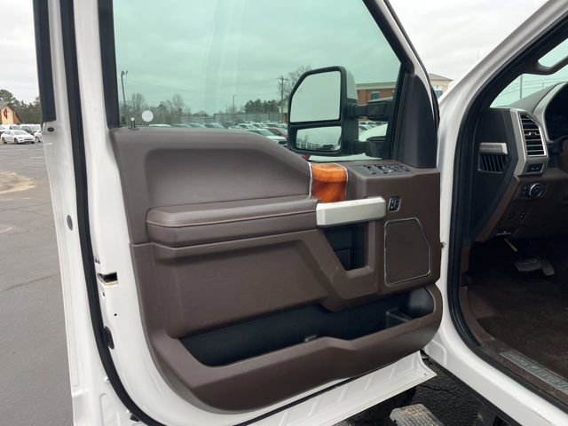 Used 2017 Ford F250 King Ranch w/ King Ranch Ultimate Package image 6
