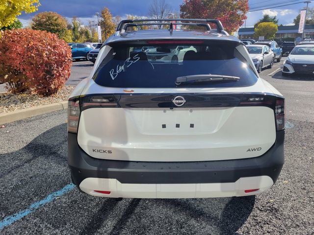 New 2026 Nissan Kicks SV w/ SV Premium Package image 5