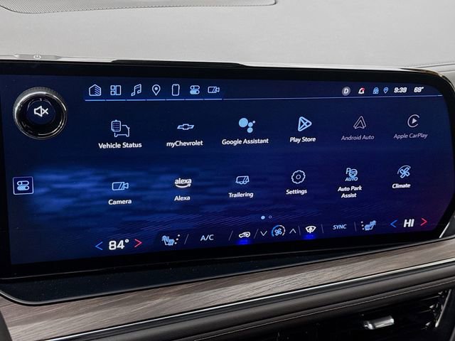 Used 2025 Chevrolet Suburban Z71 w/ Comfort Package image 18