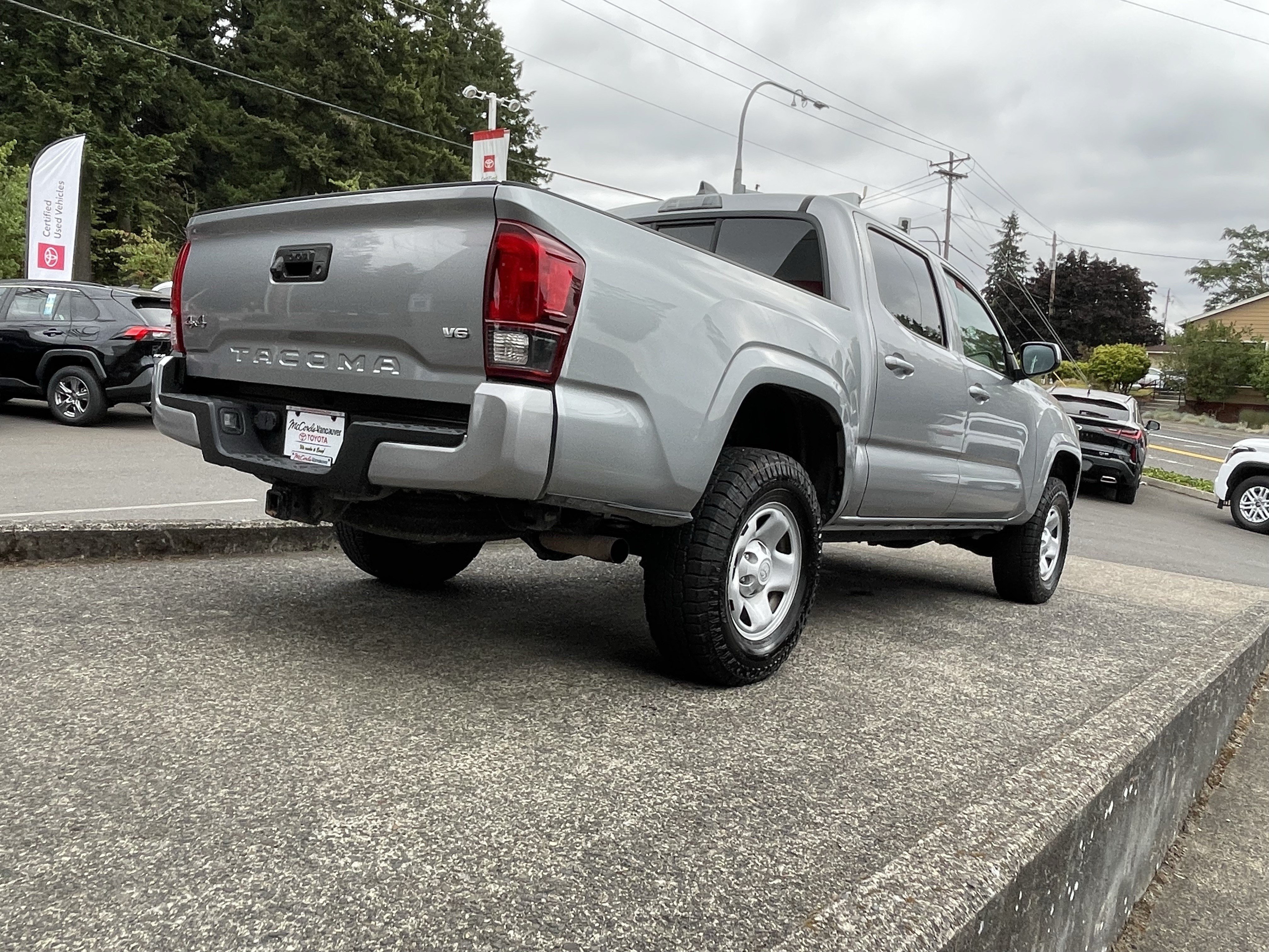Certified 2020 Toyota Tacoma SR AWD/4WD image 7