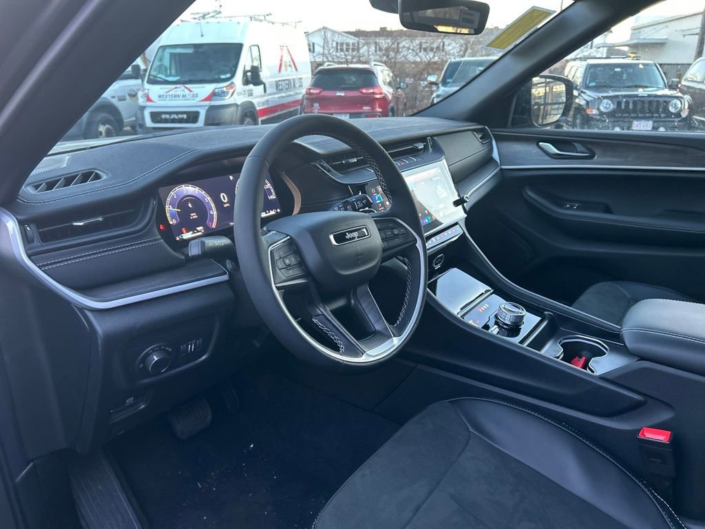 New 2026 Jeep Grand Cherokee Altitude image 40
