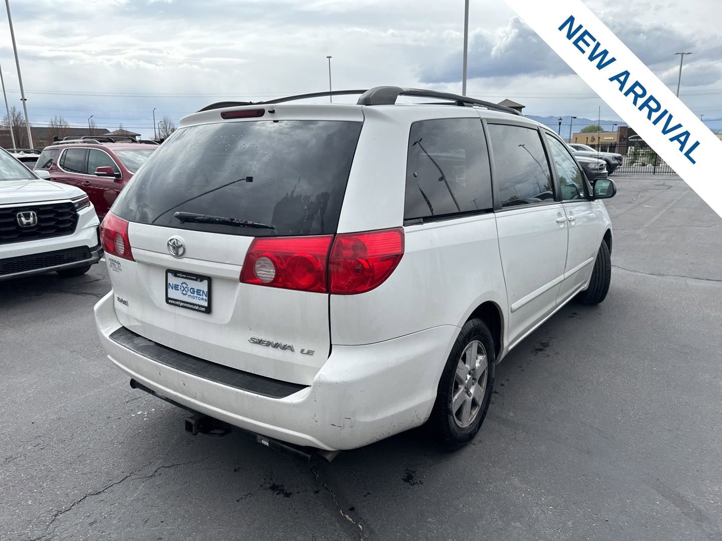 Used 2008 Toyota Sienna CE image 7