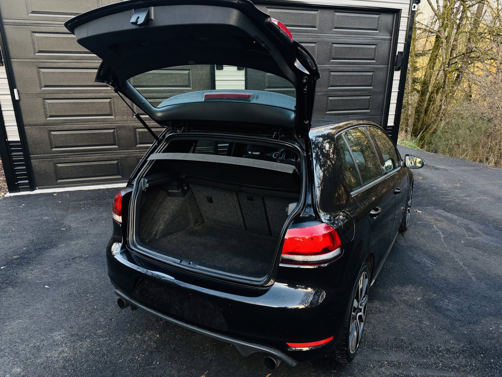 Used 2014 Volkswagen GTI Wolfsburg Edition FWD image 4