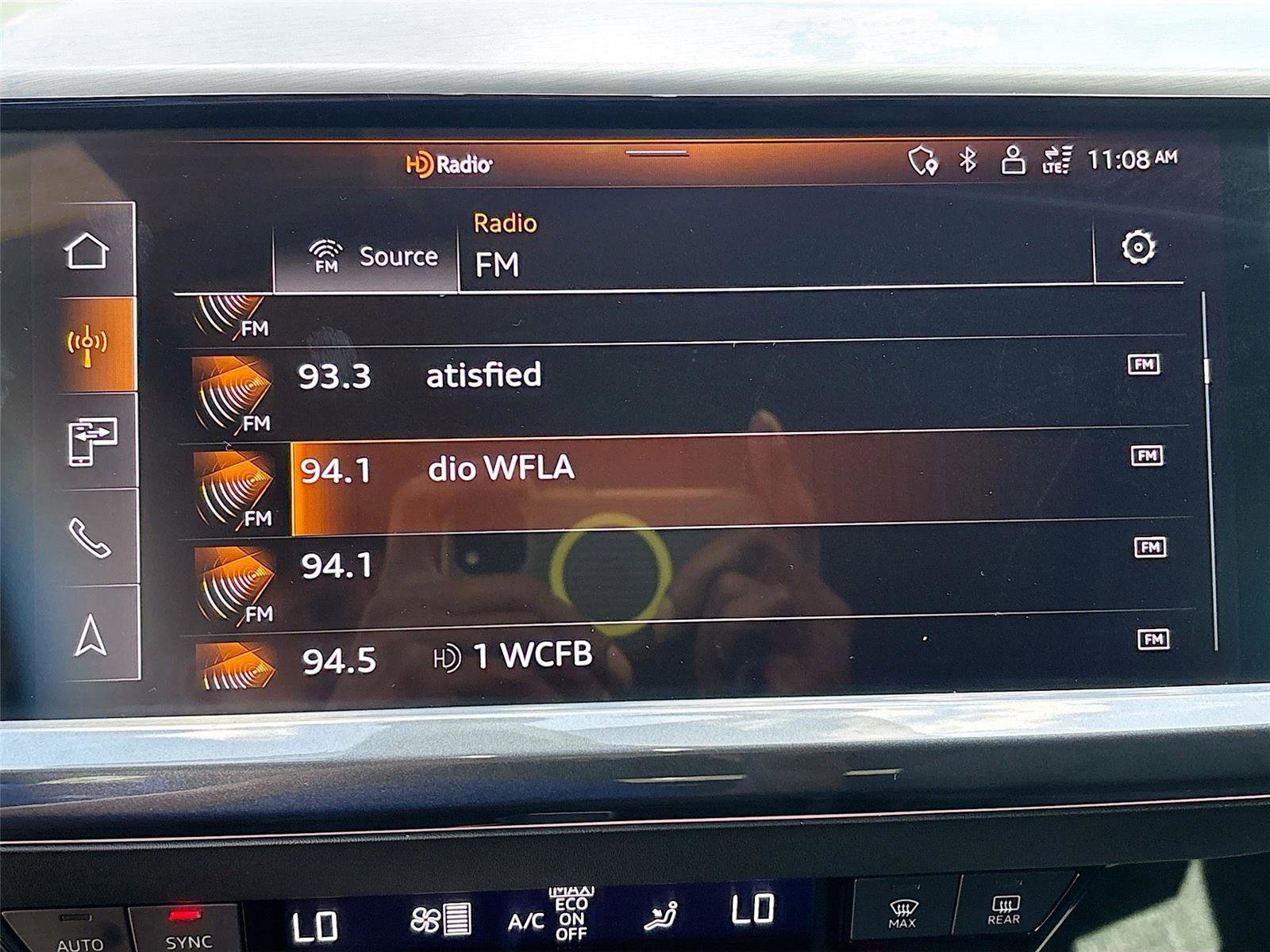 Used 2023 Audi Q4 e-tron Prestige w/ Black Optic Package image 15