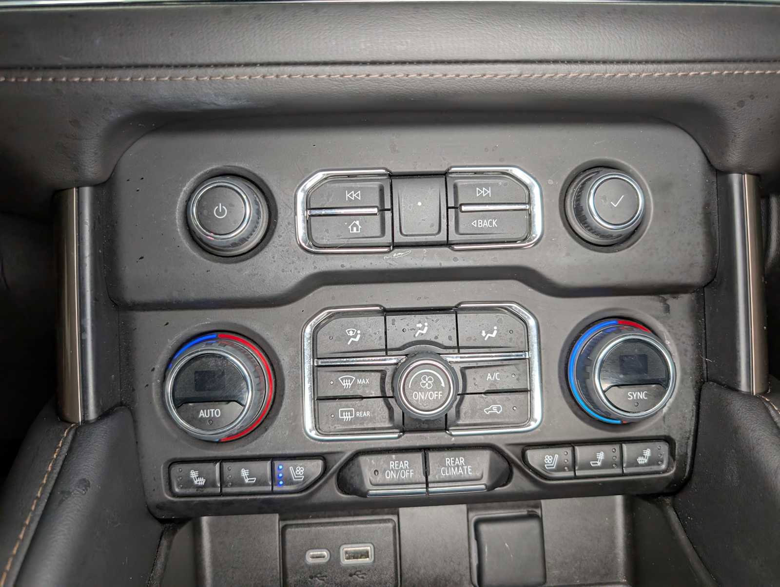 Used 2023 Chevrolet Tahoe High Country image 32