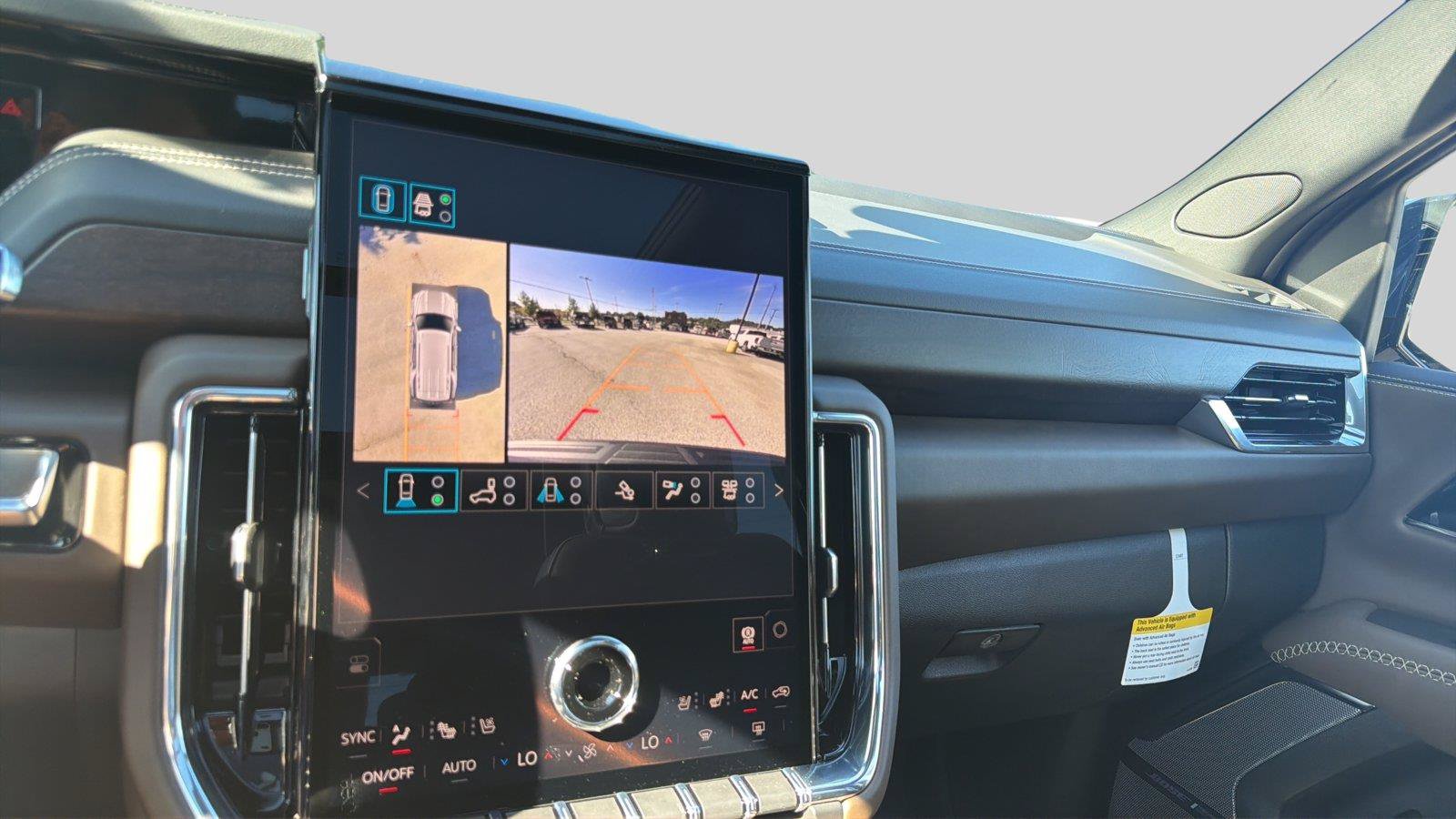 New 2027 GMC Yukon Denali Ultimate w/ LPO, Floor Liner Package AWD/4WD image 14