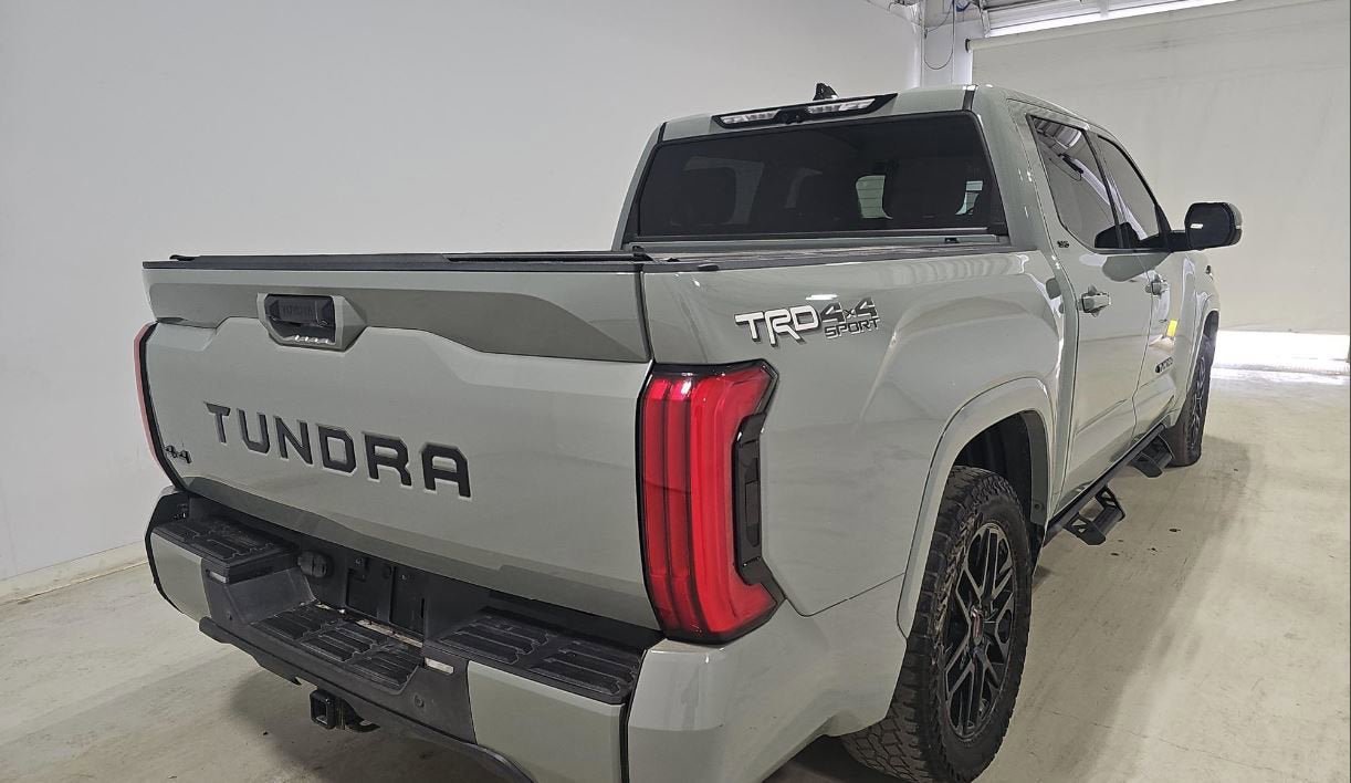 Used 2022 Toyota Tundra SR5 AWD/4WD image 5