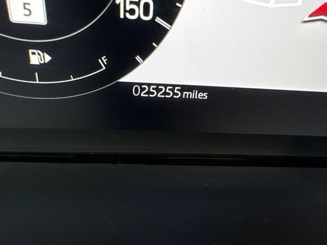 Certified 2025 Land Rover Discovery S AWD/4WD image 7