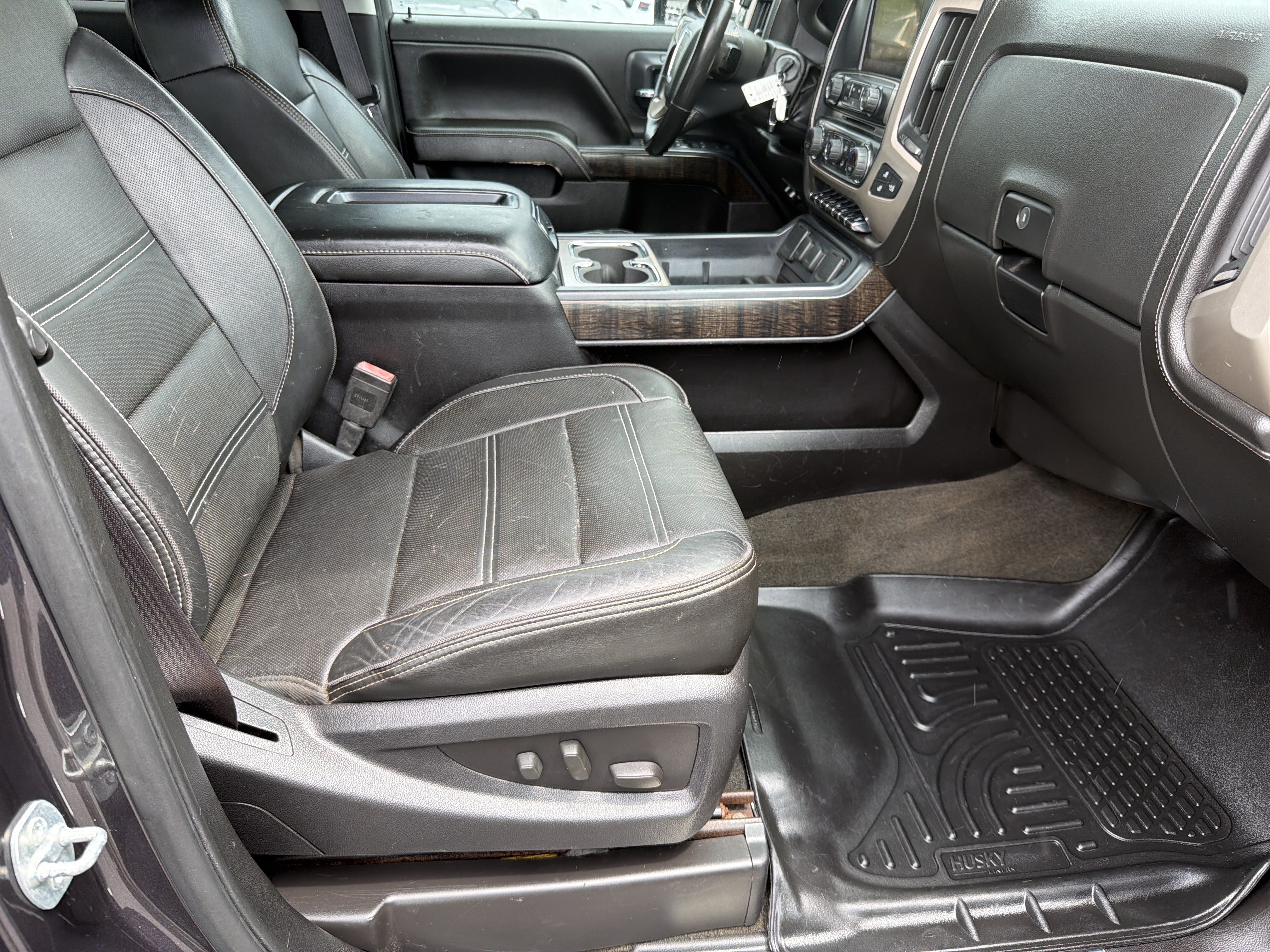 Used 2015 GMC Sierra 2500 Denali w/ Duramax Plus Package AWD/4WD image 14